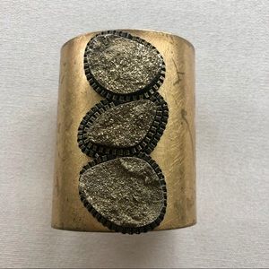 SCARLETT Cuff by lili claspe